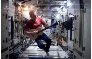 Chris Hadfield e la sua Space Oddity